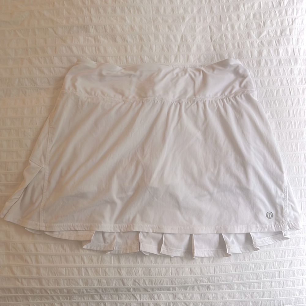 Lululemon White skirt for tennis/running/pickle ball/everyday